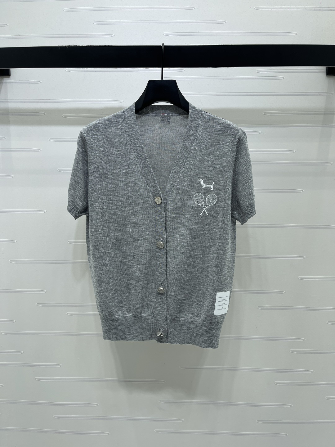 Women's short sleeves